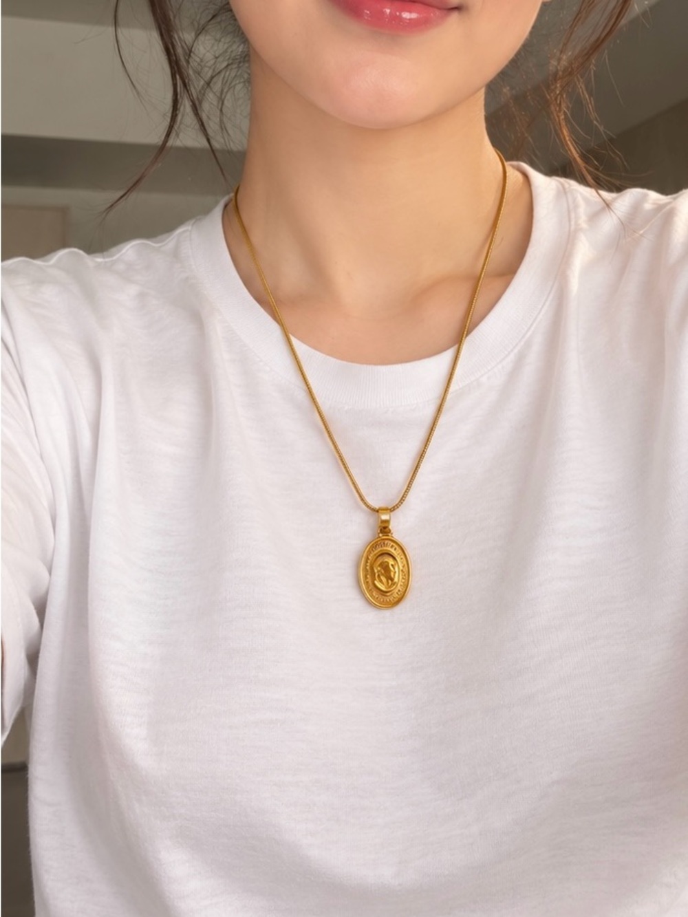 Vintage Gucci pendant GG gold plated - on new chain
